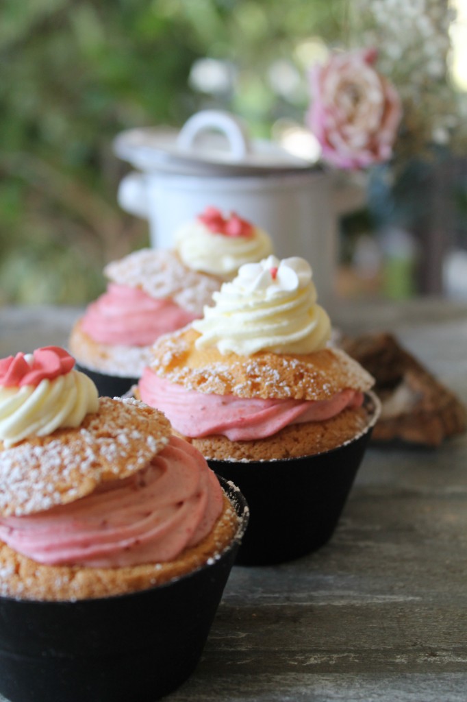 Erdbeer-Blüten-Cupcakes | cuplovecake