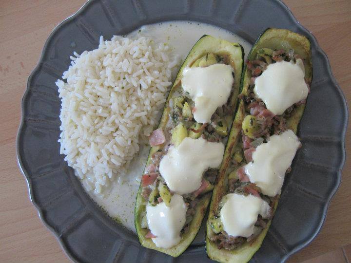 Gefüllte Zucchini in Zitronensoße | cuplovecake