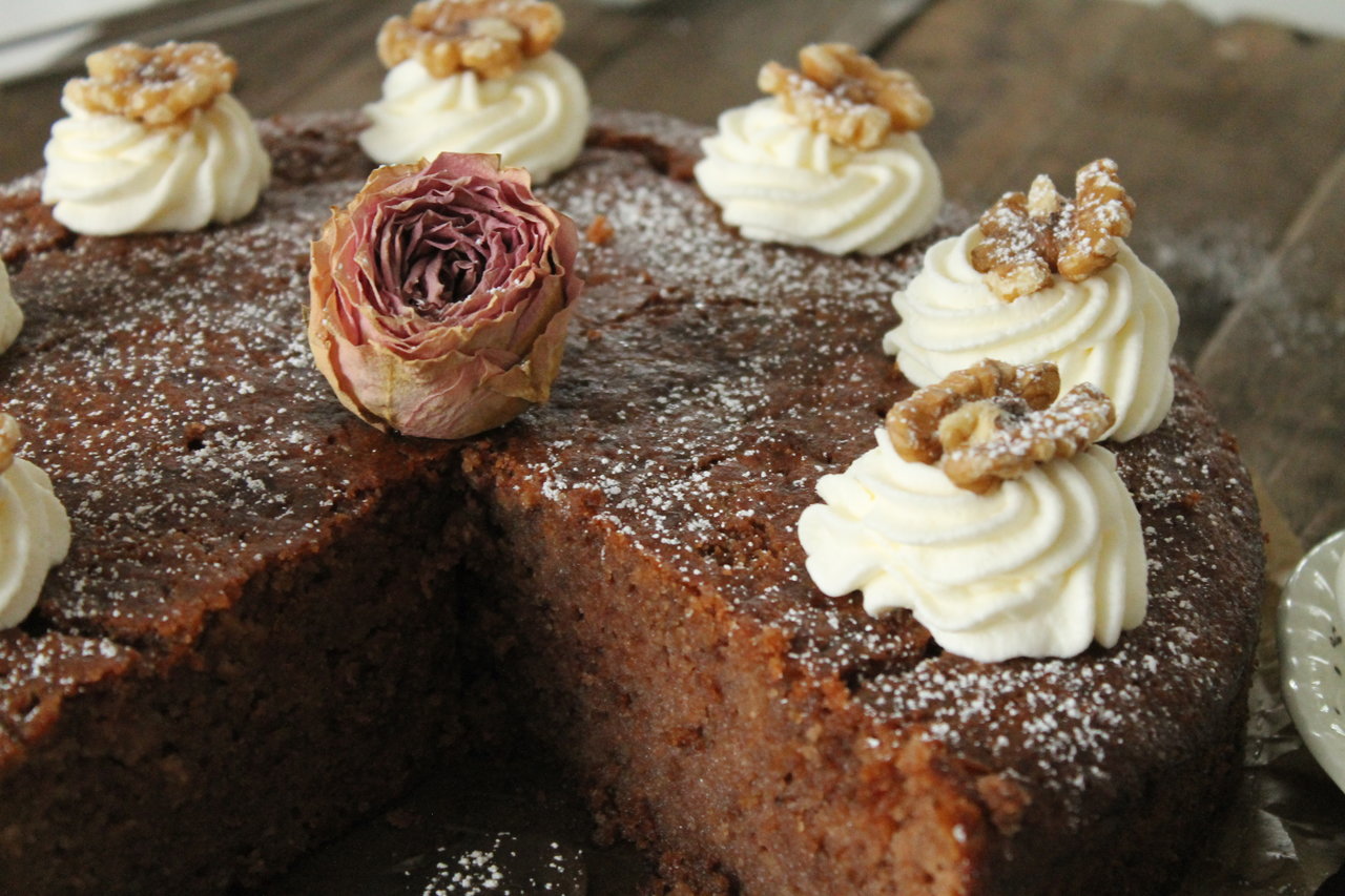 Rezepte aus der Heimat: saftige Apfel-Walnusstorte | cuplovecake