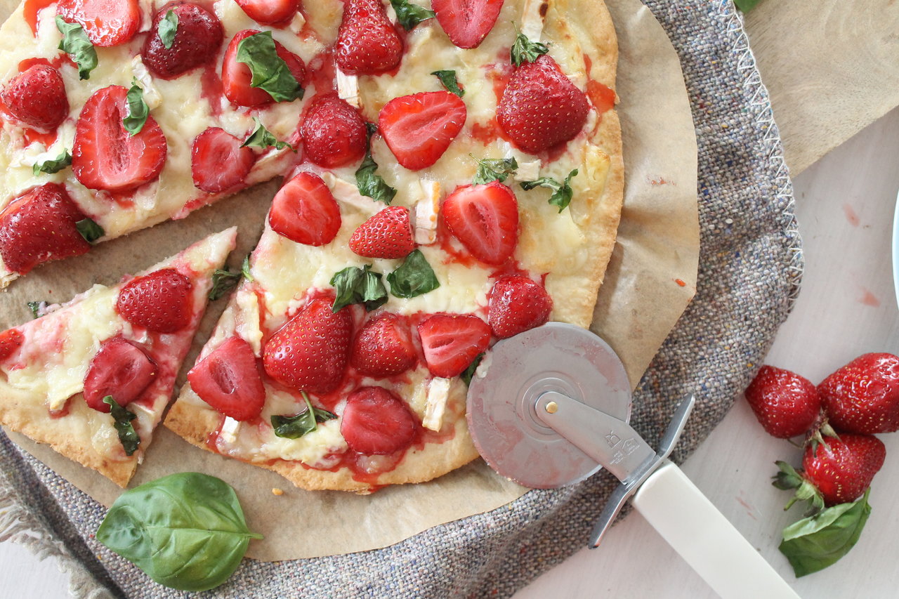 Erdbeere kann auch anders: Erdbeer-Pizza | cuplovecake