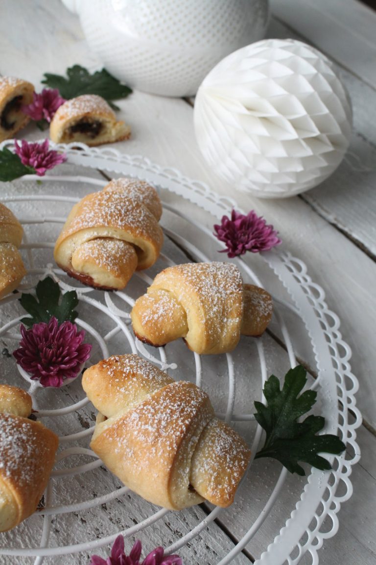 Rezepte aus der Heimat: Süße Hörnchen mit Pflaumenmarmelade | cuplovecake