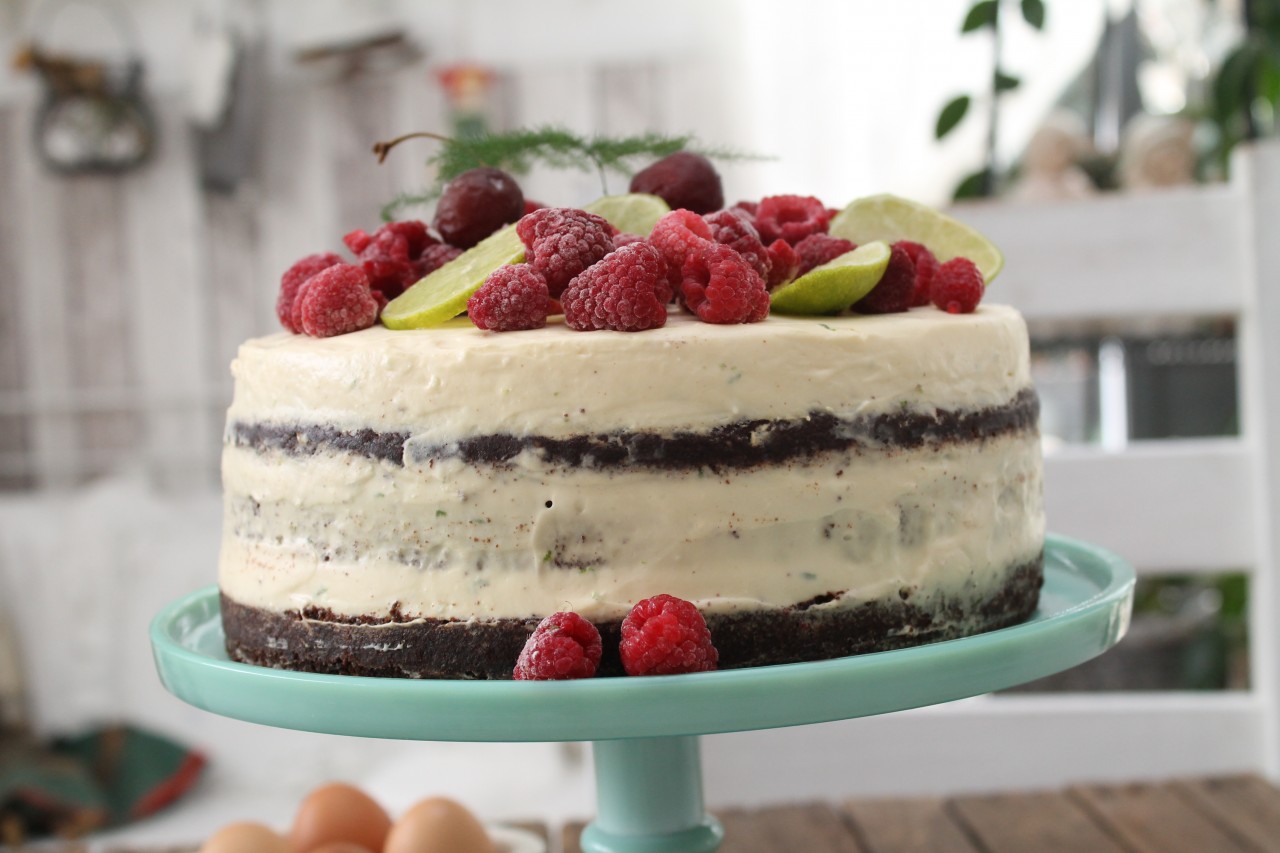 Naked Cake mit Mascarpone-Limetten-Creme | cuplovecake