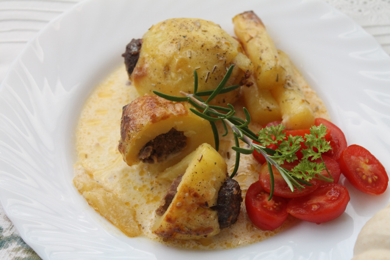 Rezepte aus der Heimat Krompir punjen cevapima oder