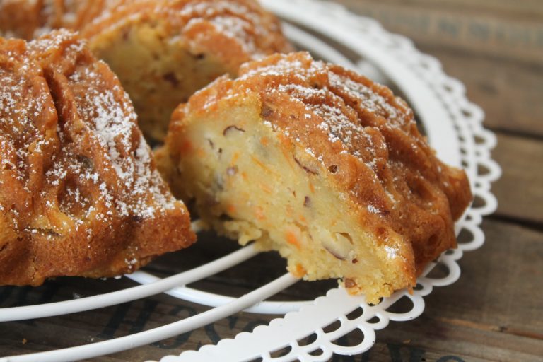 Apfel-Karotten-Gugelhupf | cuplovecake