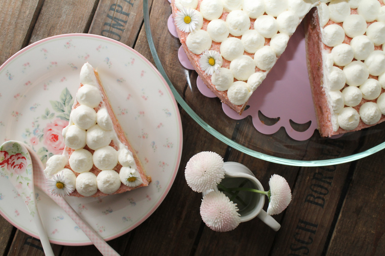 Rhabarber-Sahne-Torte | cuplovecake